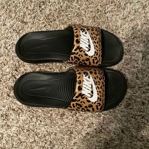 Nike slides size 9